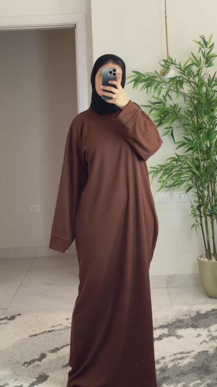 Leila ( winter ) abaya 🍂